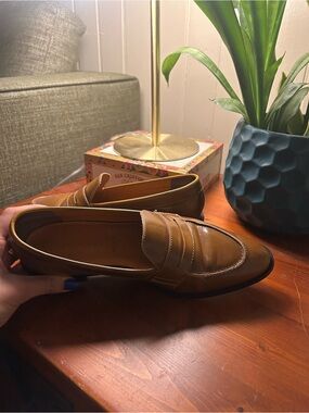 Everlane The Modern Penny Loafer Pointed Toe Glossy Leather Caramel Size 8